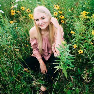 Meet your Posher, Megan